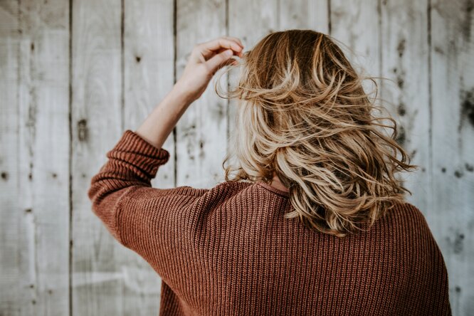 9 ошибок, делающих ваши волосы редкими и тонкими