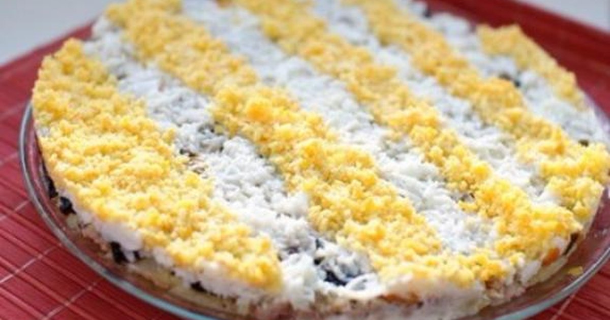 Салаты из консервированной печени трески – простые и очень вкусные рецепты