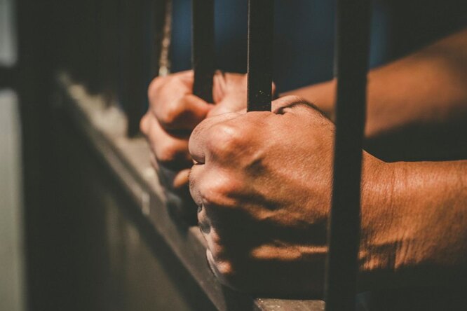 В Москве задержан подозреваемый в убийстве матери и ее 12-летнего сына В Москве задержан подозреваемый в убийстве матери и ее 12-летнего сына