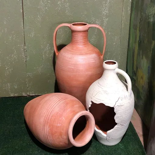 Садовая ваза из шамотной глины
