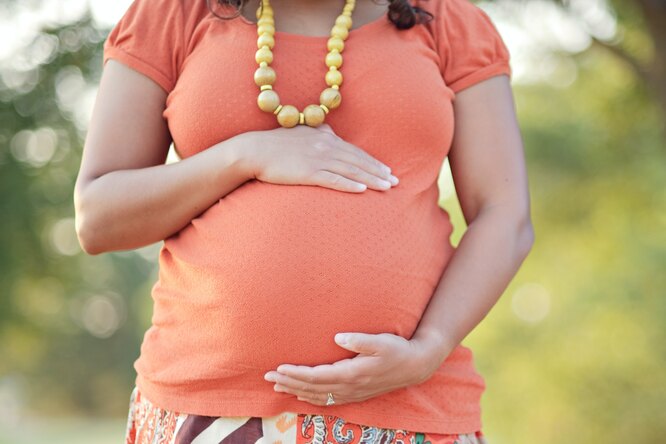 Женщина забеременела двойней... А через 10 дней — третьим ребёнком