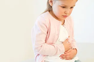 Как помочь ребёнку при кишечной инфекции?