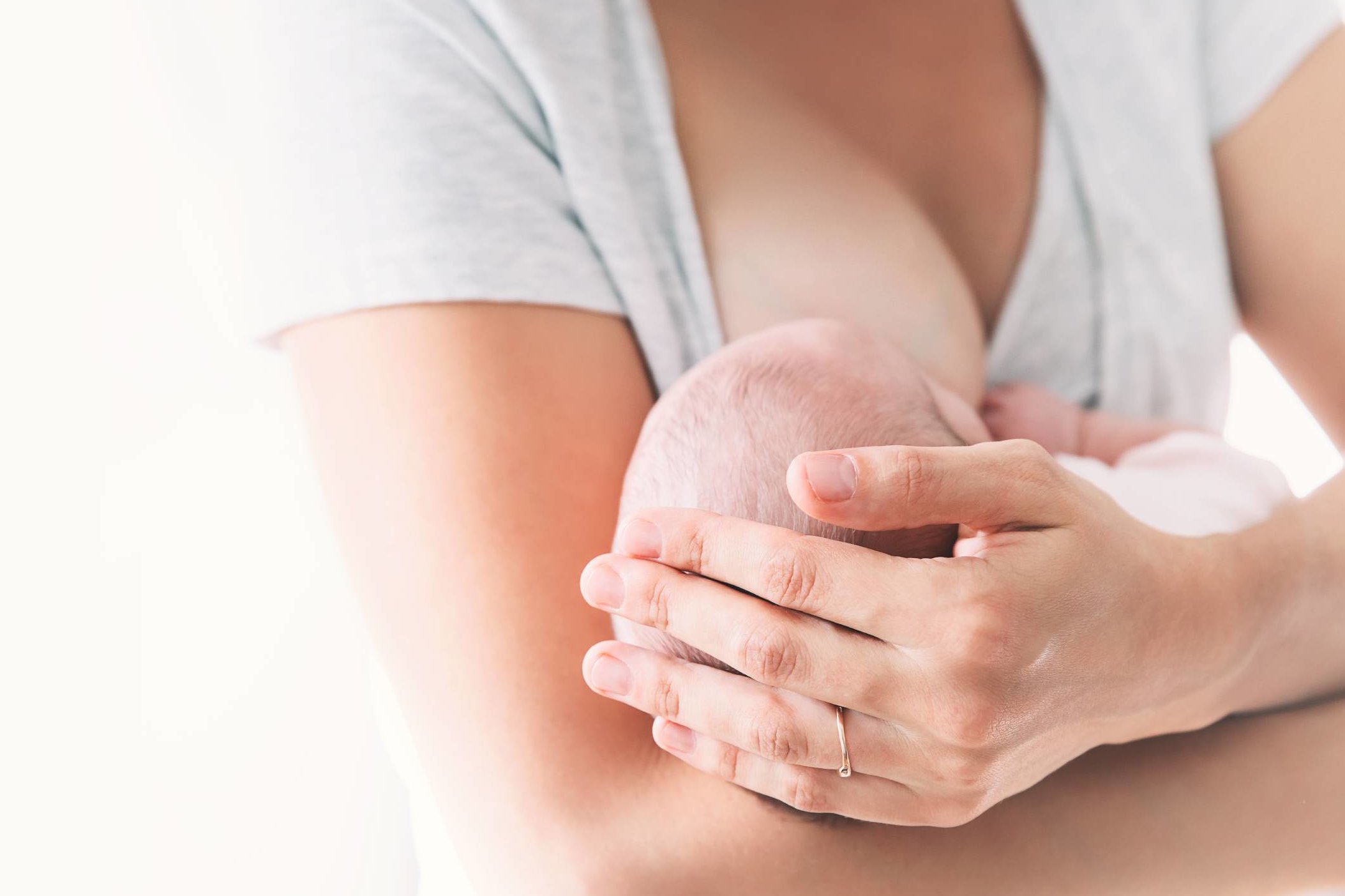 Восстановление груди после родов: советы эксперта