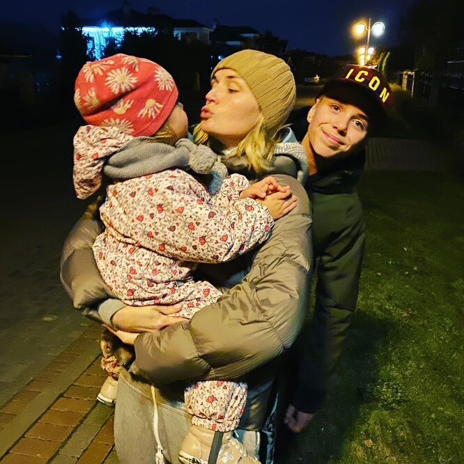 Полина Гагарина показала подросших сына и дочь (фото)