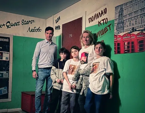Мария Болтнева и Георгий Лежава с сыновьями фото