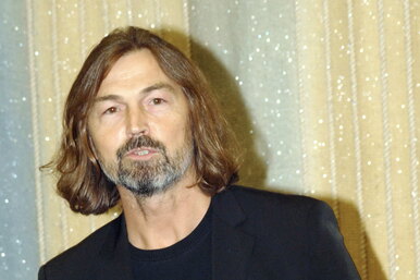 Никас Сафронов попал в больницу с отравлением