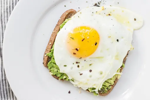 7 полезных продуктов, которые стоит съесть на завтрак, чтобы похудеть