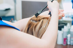 Чистые или грязные: как идти на окрашивание волос