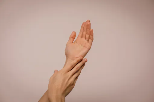 Руки — одна из самых уязвимых частей нашего тела фото