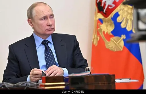 Владимир Путин выступил с обращением о признании независимыми ДНР и ЛНР