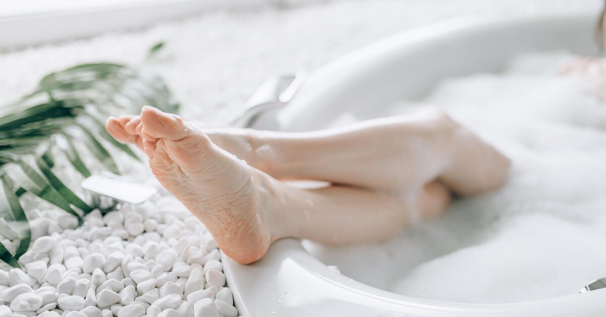 Ножки ванн на теплом полу - фото