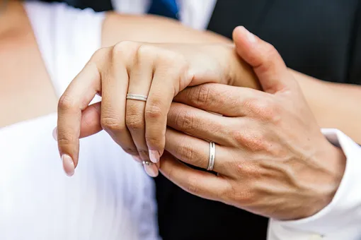 29 лет супружества — «бархатная свадьба»: традиции, подарки, как отмечать