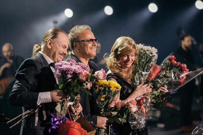 Елена и Владимир Пресняковы с сыном Владимиром Елена и Владимир Пресняковы фото с сыном Владимиром