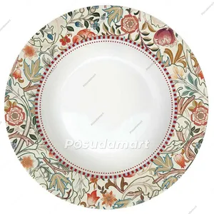 фарфоровая тарелка с цветочным орнаментом на дачу