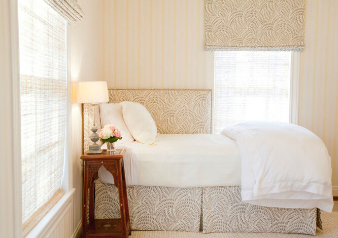 Как оформить маленькую спальню: 10 идей дизайна небольшой спальни с фото