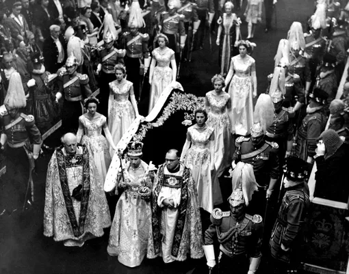 коронационное платье королевы елизаветы 2