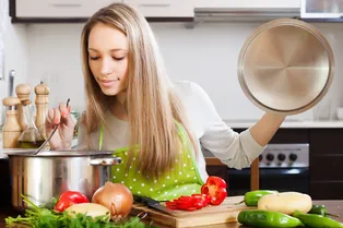 Сгоревший рис, водянистые овощи: 10 способов исправить неудачное блюдо