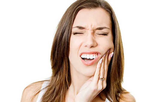 Зубная боль и боязнь врачей: почему нельзя ее терпеть