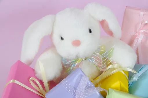 Мягкая игрушка-кролик — подарок на Пасху