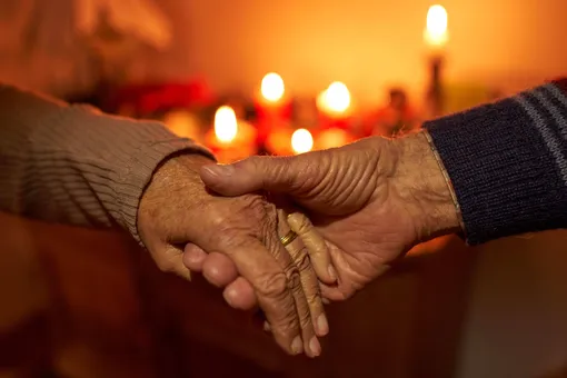 «Иногда он меня достаёт»: секрет 70-летнего брака раскрыла пара из Канады