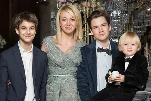 14-летний сын Яны Рудковской от Виктора Батурина станет певцом