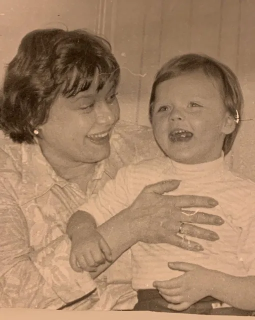 Дарья Повереннова с мамой (архивное фото)