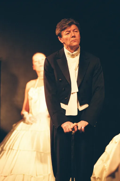 Александр Збруев на сцене театра