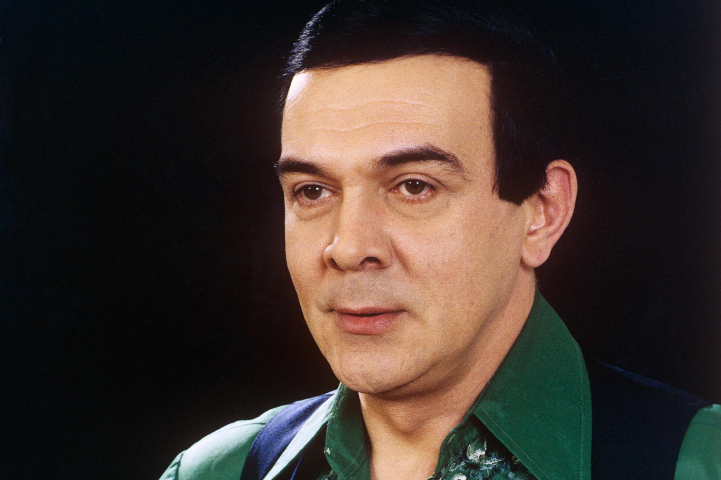 Магомаев в молодости. Магомаев биография год. Muslim magomae. Магомаев 1982. Советские певцы.