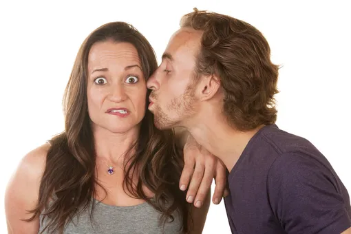 10 признаков, которые помогут вычислить плохого любовника до первого поцелуя