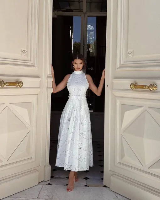 Виктория Боня в белом платье