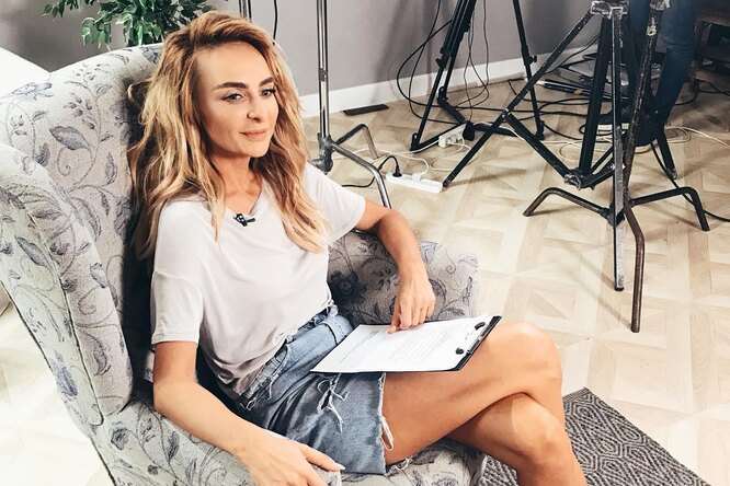 «Надо много пахать»: Екатерина Варнава откровенно рассказала о своем здоровье и пластических операциях «Надо много пахать»: Екатерина Варнава откровенно рассказала о своем здоровье и пластических операциях