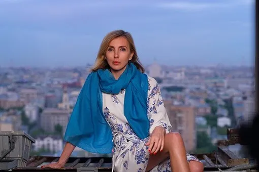 «Ноги от ушей»: 48-летняя Светлана Бондарчук похвасталась стройной фигурой на отдыхе