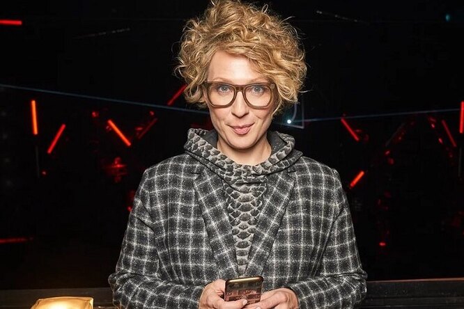 «С грудью осторожничаю»: Яна Чурикова рассказала, как относится к откровенной одежде «С грудью осторожничаю»: Яна Чурикова рассказала, как относится к откровенной одежде