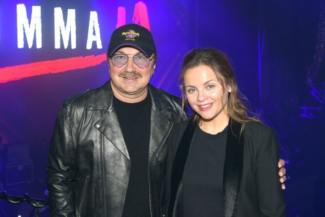 «Мы не молодеем, увы»: жена Игоря Николаева не уверена, что сможет родить ему сына «Мы не молодеем, увы»: жена Игоря Николаева не уверена, что сможет родить ему сына