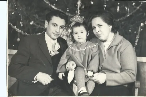 Наргиз с родителями, Казань.