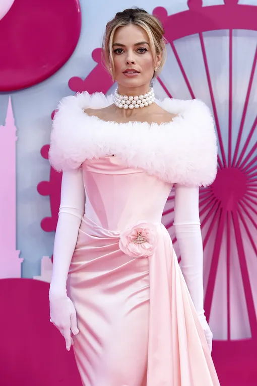 Марго Робби на премьере фильма «Барби» 12 июля 2023 года