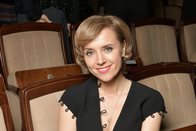 «Детская мечта осуществилась!» Ксения Алферова неожиданно встретилась с любимым «телеведущим» «Детская мечта осуществилась!» Ксения Алферова неожиданно встретилась с любимым «телеведущим»