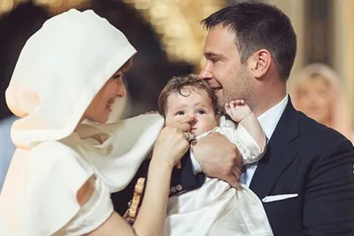 Мария Кожевникова поделилась личными снимками с крещения сына