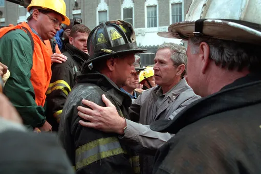 Джордж Буш после атаки 11 сентября 2001 года