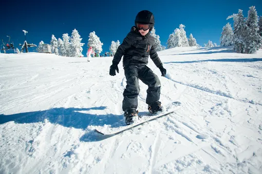 Как научить ребенка кататься на сноуборде