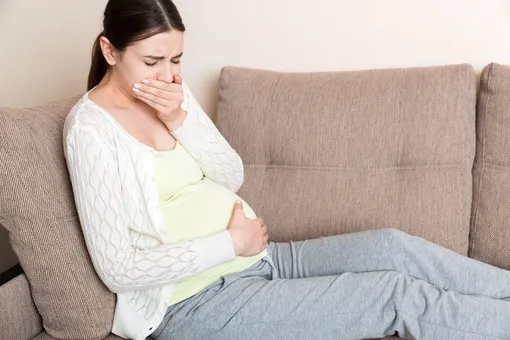 Беременная испытывает недомогание