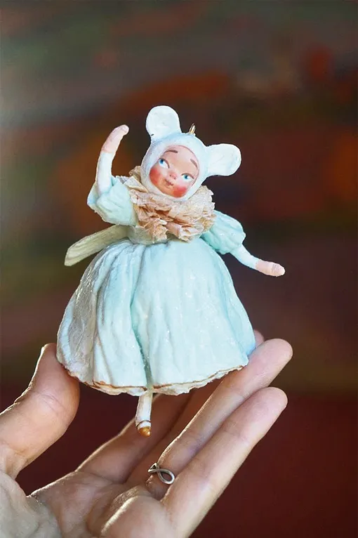 Ватная игрушка на ёлку мышка балерина фото