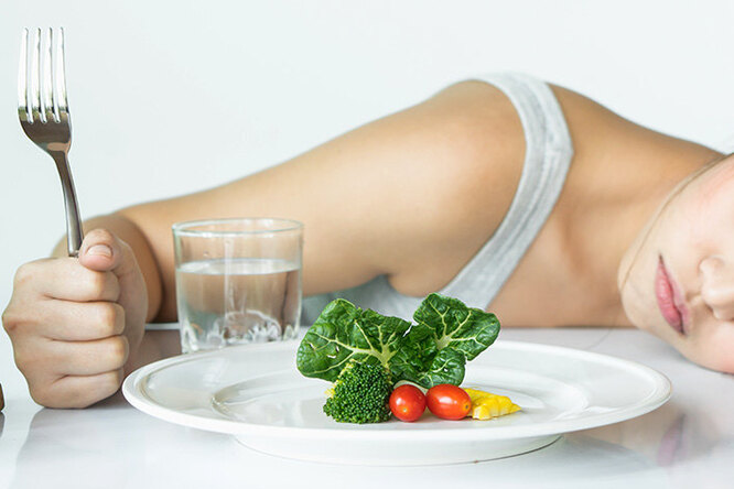 5 проблем, которые могут возникнуть из-за строгих диет