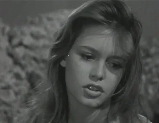 Манина, девушка без покрывала (1952)