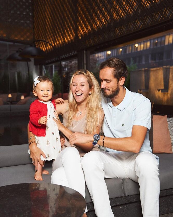 Как выглядят жена и дочь Даниила Медведева: фото российского теннисиста ...