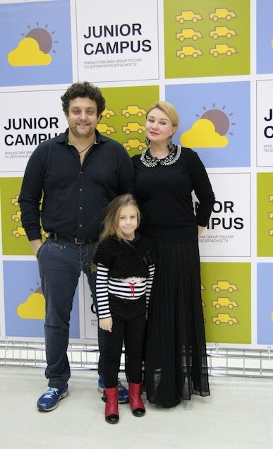 Михаил Полицеймако с семьей