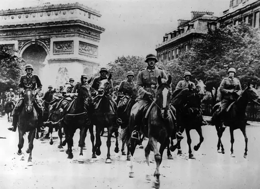 Немецкие войска Оккупированный Париж