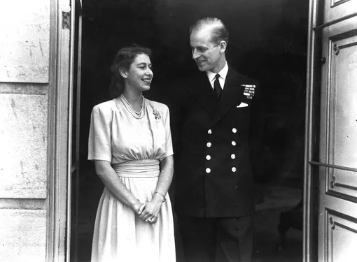 Помолвка принцессы Елизаветы и Филиппа Маунтбеттена состоялась 9 июля 1947 года.