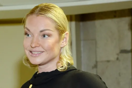 Анастасия Волочкова рассказала о новых подробностях в скандальной истории с ее водителем