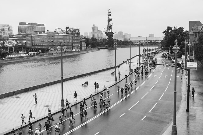 На московском полумарафоне умер человек На московском полумарафоне умер человек